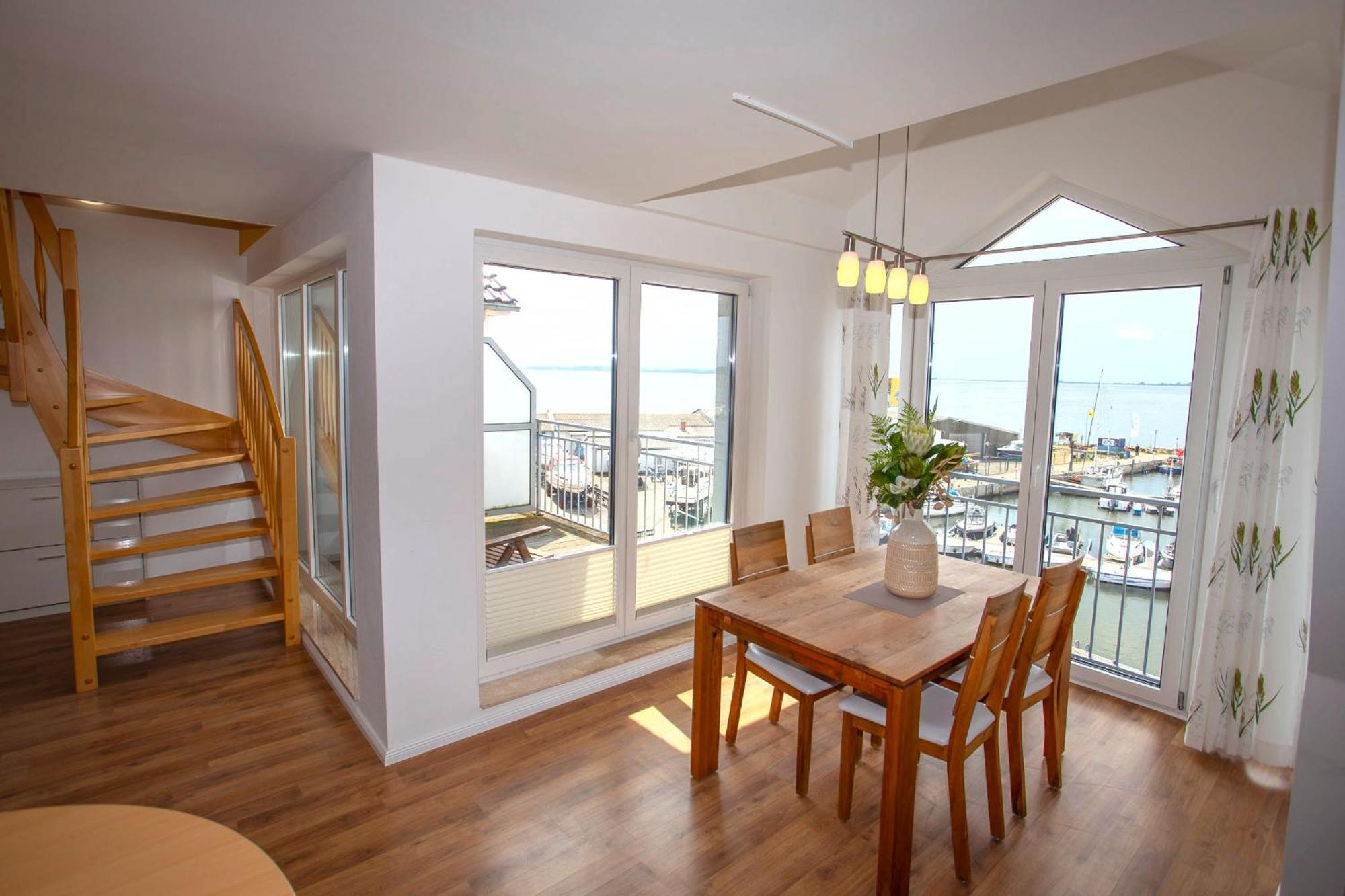 Ferienwohnung Wiek Im Hafenkieker Wiek auf Rügen エクステリア 写真